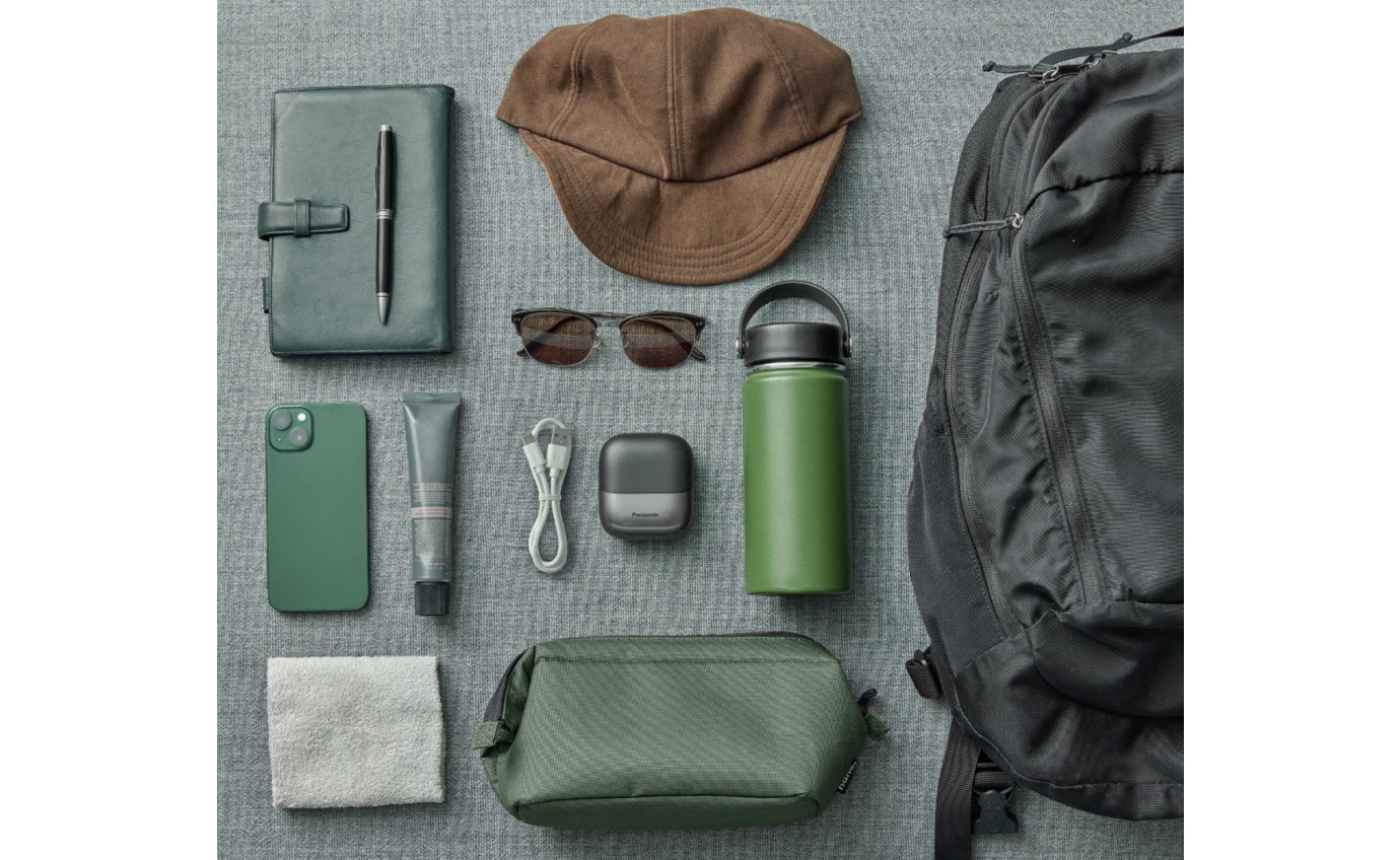 Panasonic Compact 3-Blade Electric Shaver ESCM3AK541