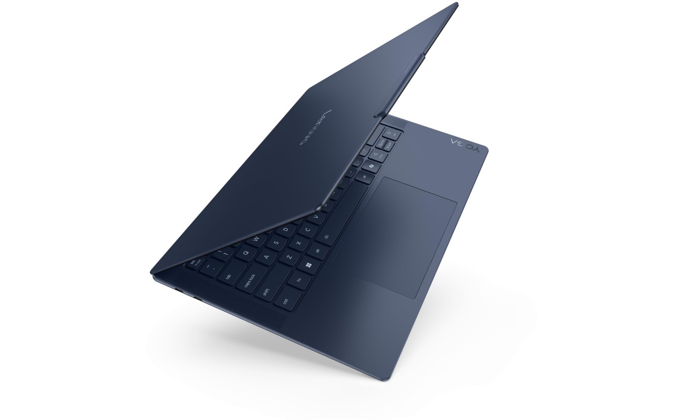 Lenovo 14.5 inch Yoga Slim 7x Copilot+ Laptop X1E OLED 32GB RAM 1TB W11H 83ED000BAU