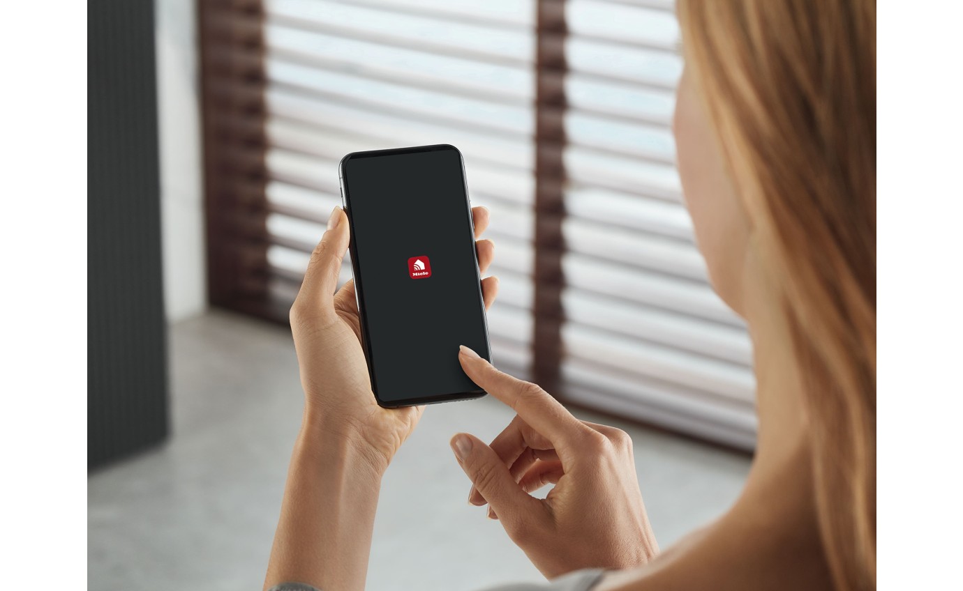 Miele 294L Integrated Refrigerator KS7743E