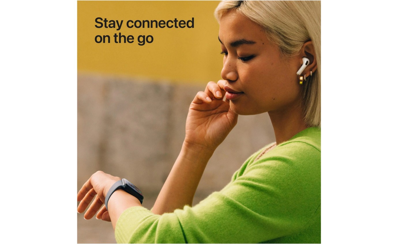 Apple Watch SE 3 GPS 44mm Midnight Aluminium Case with Midnight Sport Band (S/M) MEHN4XA