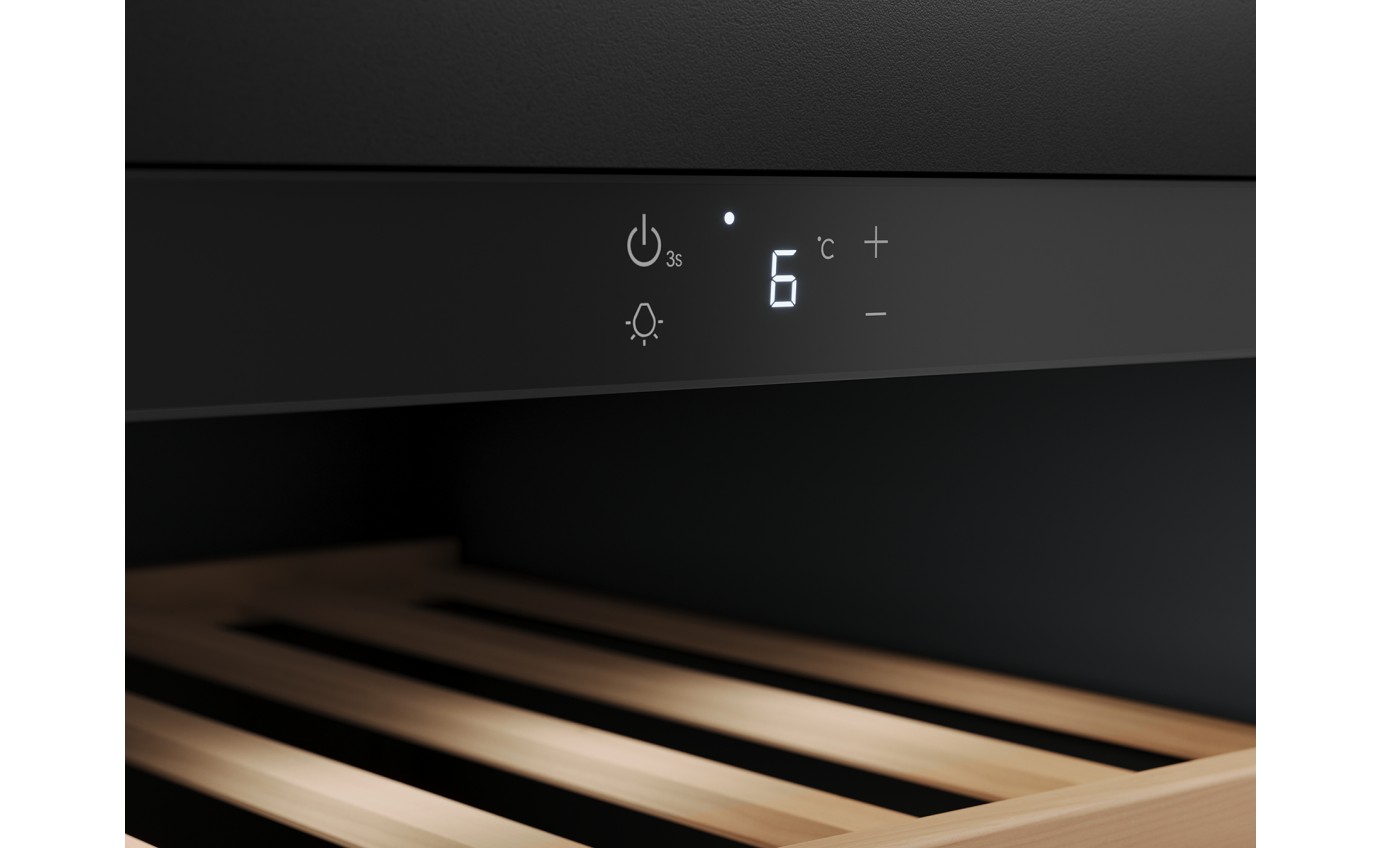 Vintec Single Zone Wine Cabinet VWS830FASX