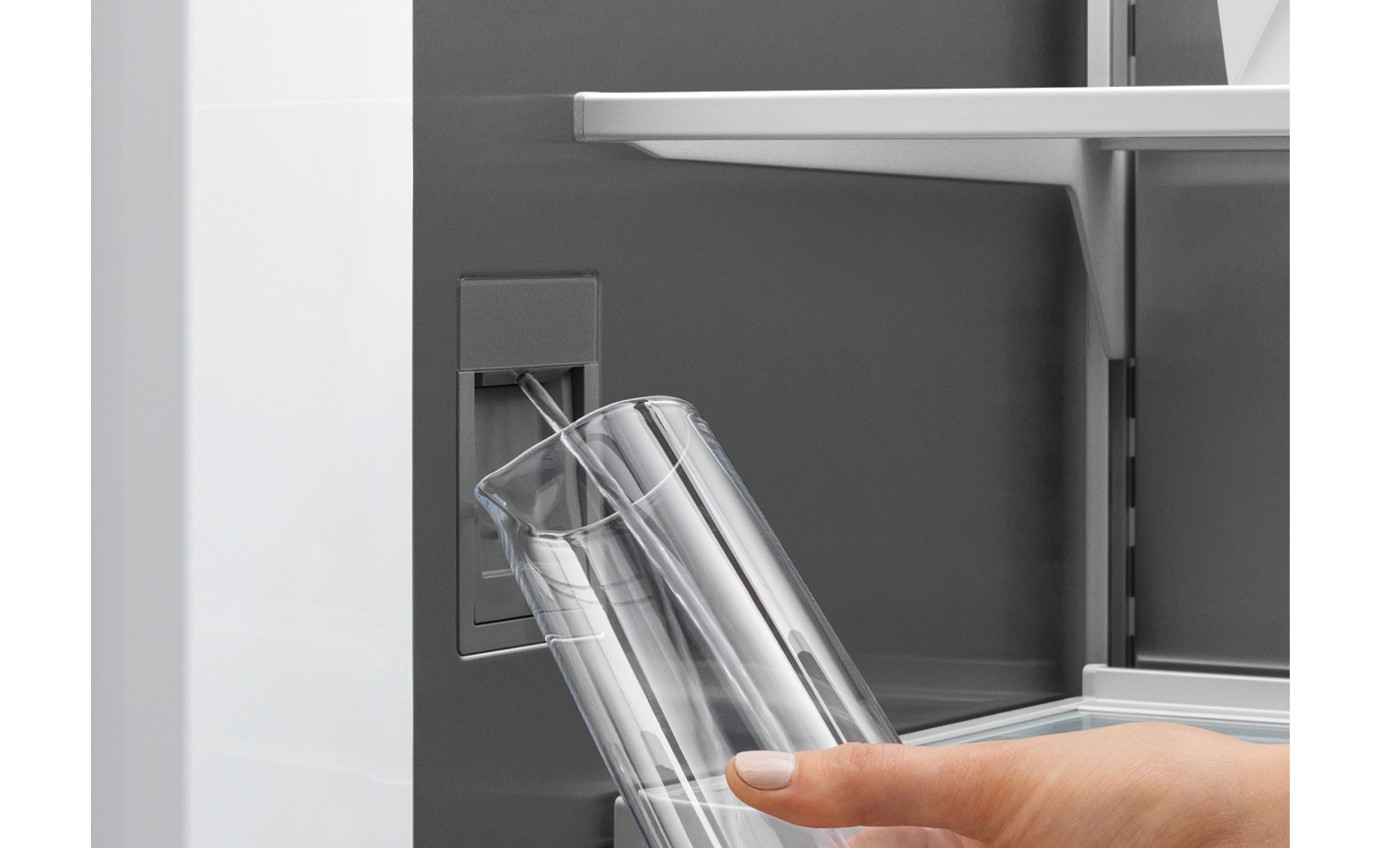 Fisher & Paykel 76cm Series 11 Integrated Column Refrigerator, Water RS7621SRHK1