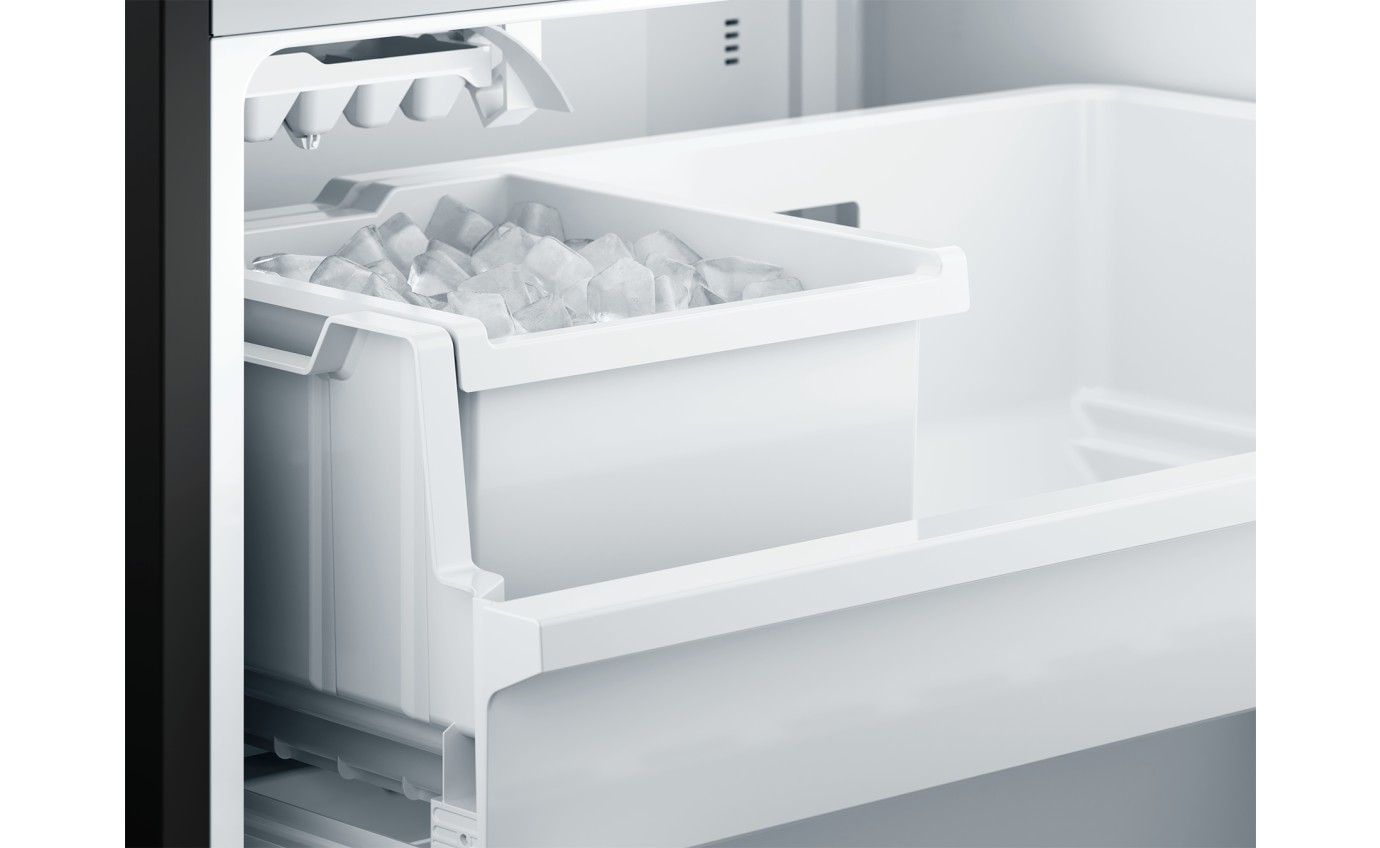 Westinghouse 565L French Door Fridge (Stainless Steel) WHE5650SD