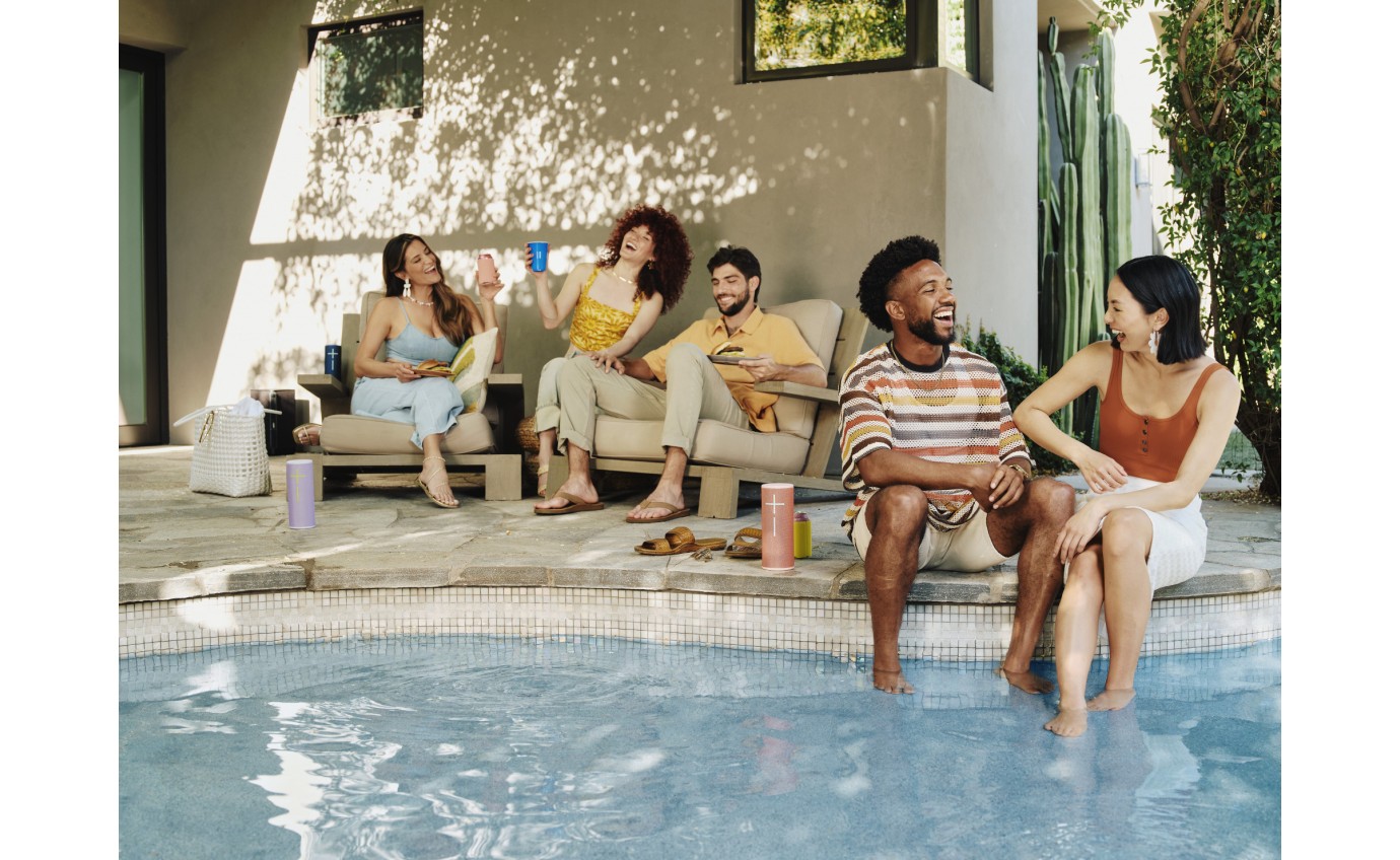 Ultimate Ears BOOM 4 Portable Bluetooth Speaker (Raspberry) 984002008