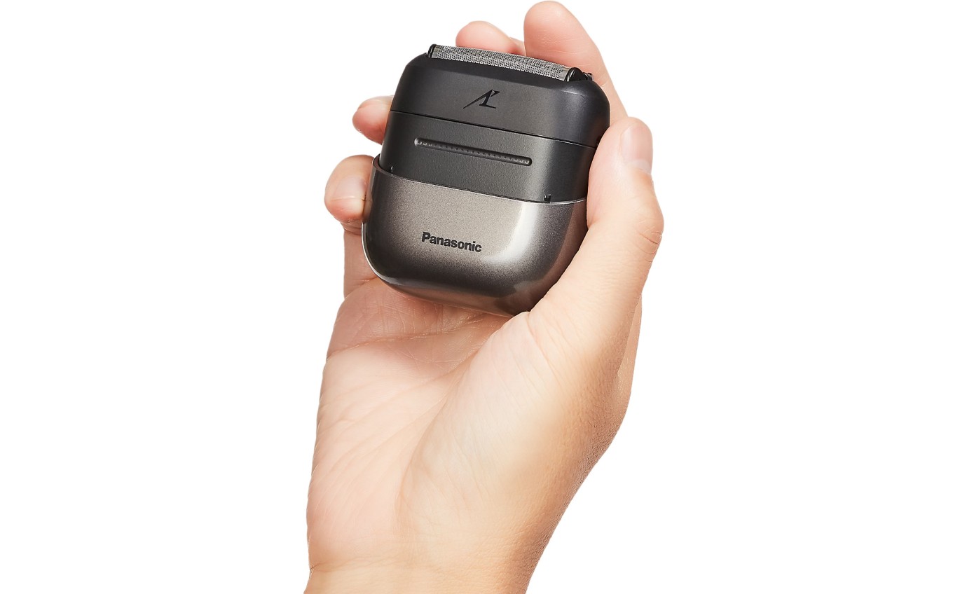 Panasonic Compact 3-Blade Electric Shaver ESCM3AK541