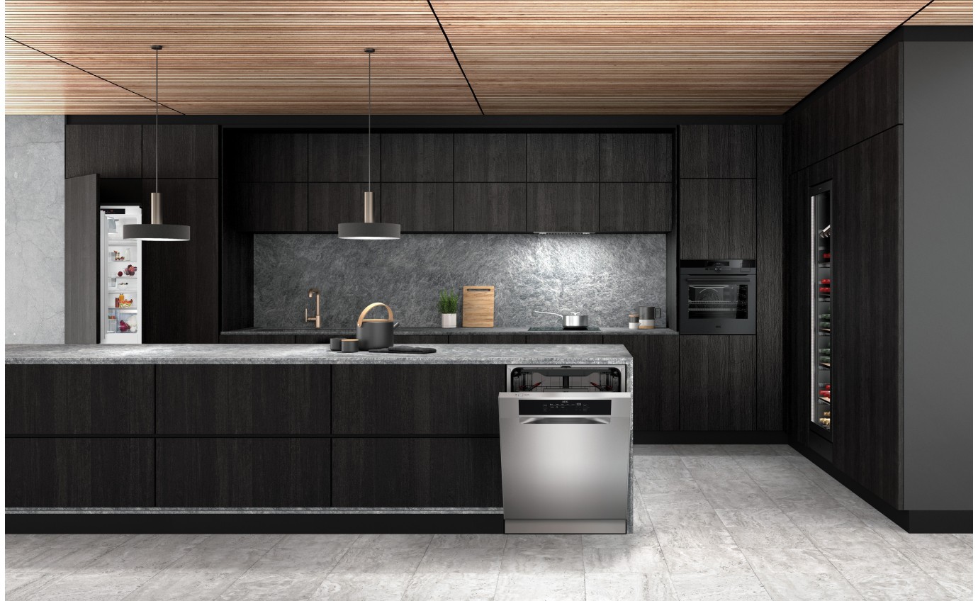 AEG 60cm Built-Under Dishwasher with ComfortLift (Stainless Steel) FFE93800PM