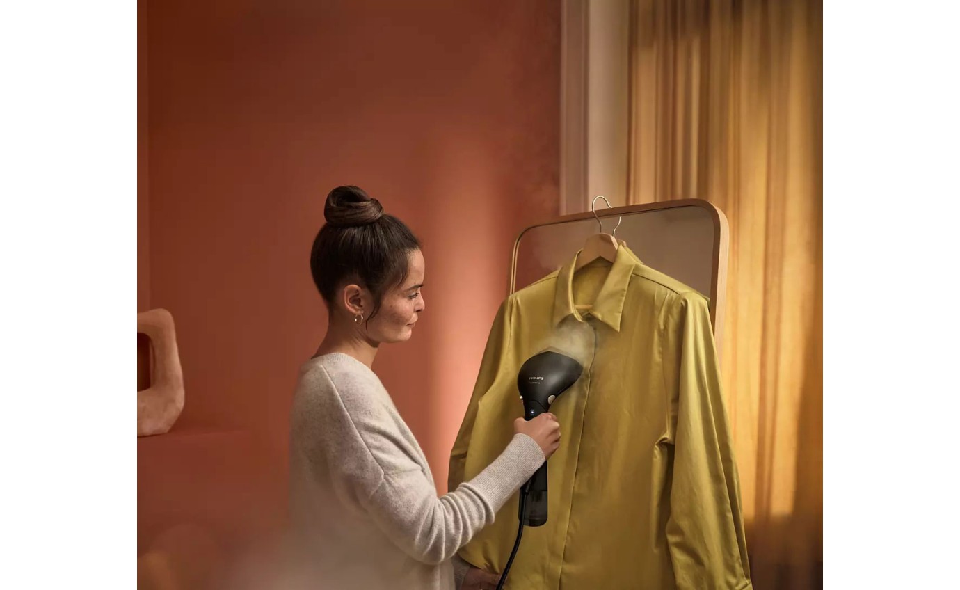 Philips 7000 Series Handheld Garment Steamer (Black) STH706080