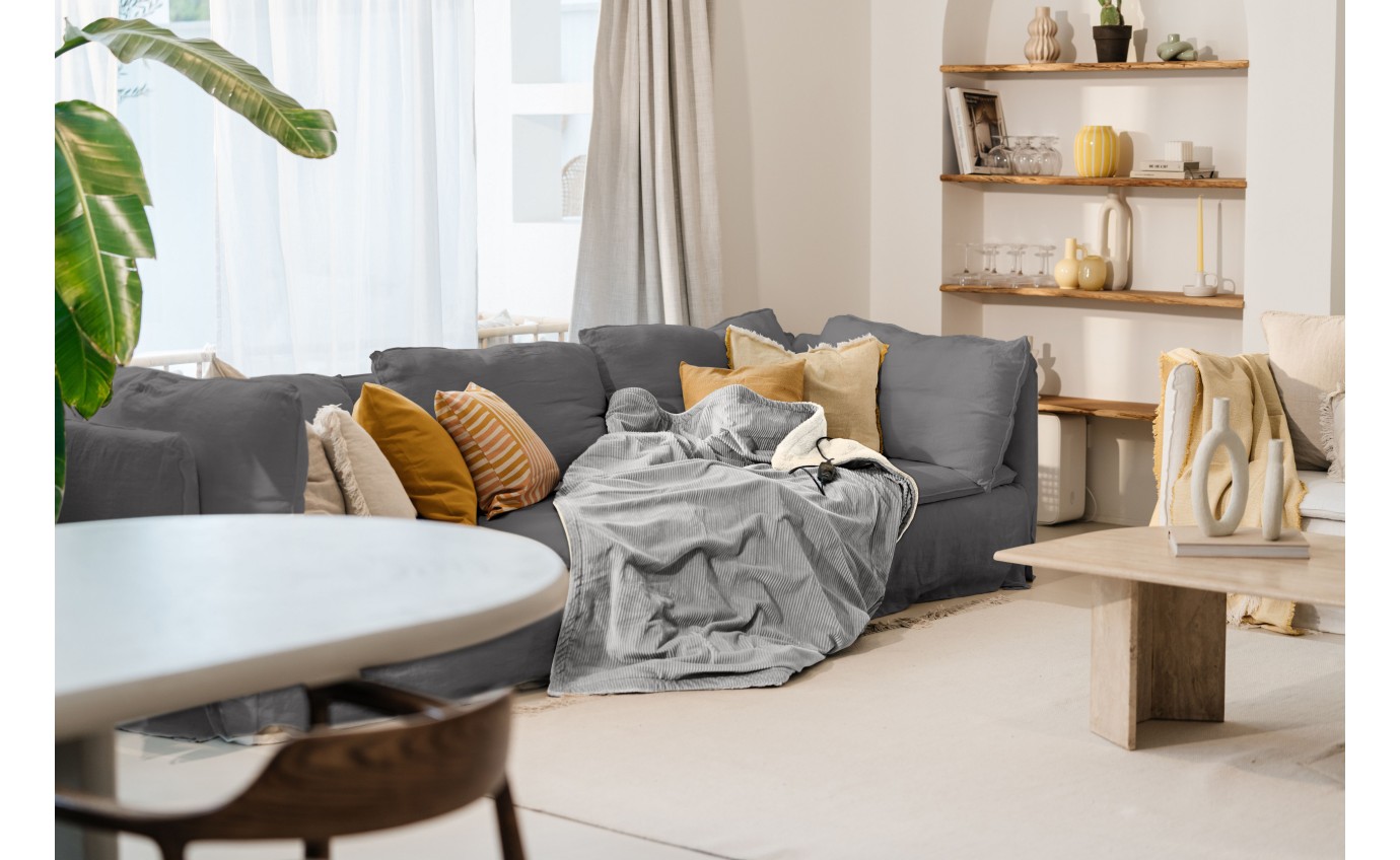 Beurer Corded Velvet Heated Throw (Light Grey) HD81