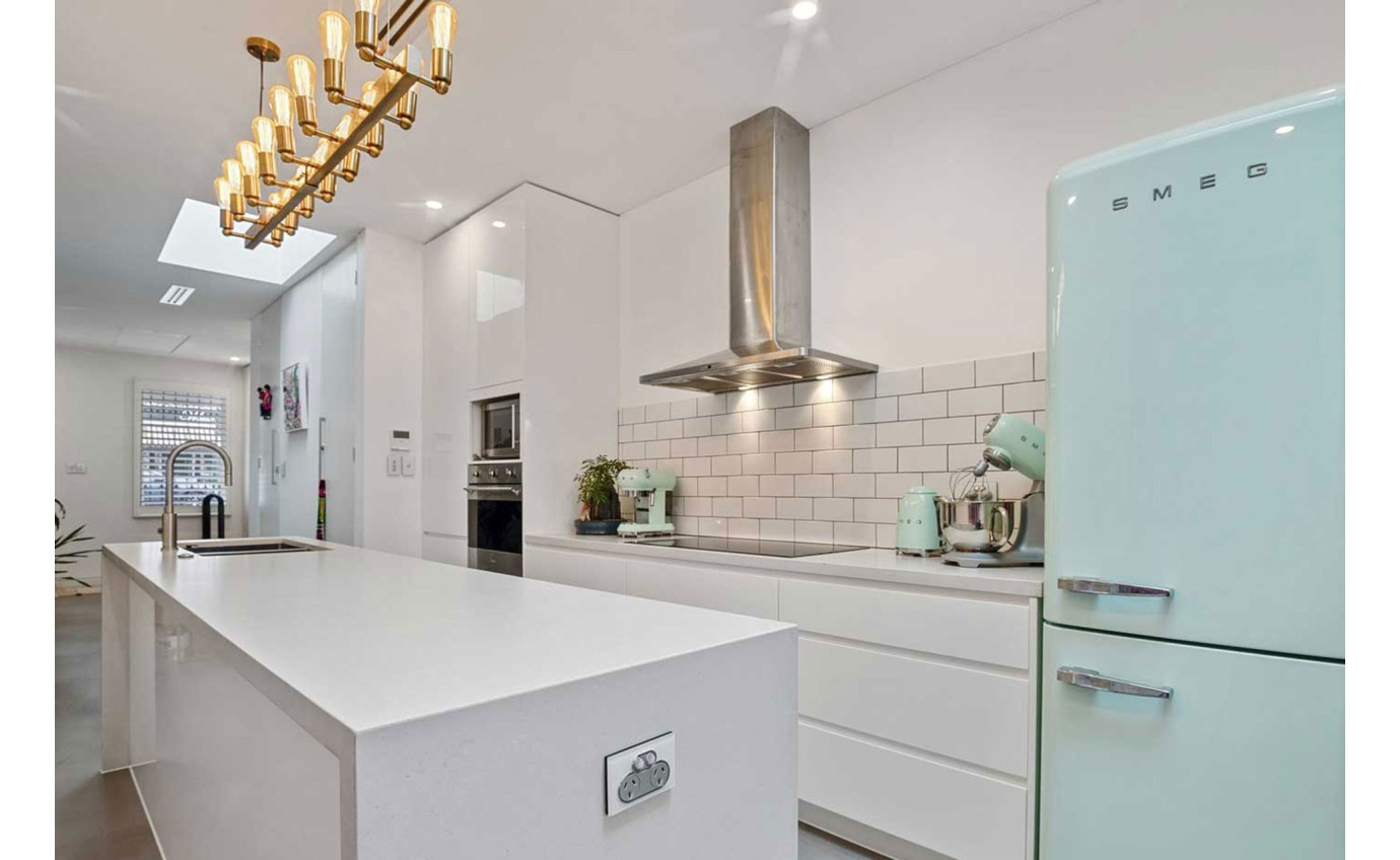 Schweigen Silent Wallmount Rangehood 900mm WM2190ST