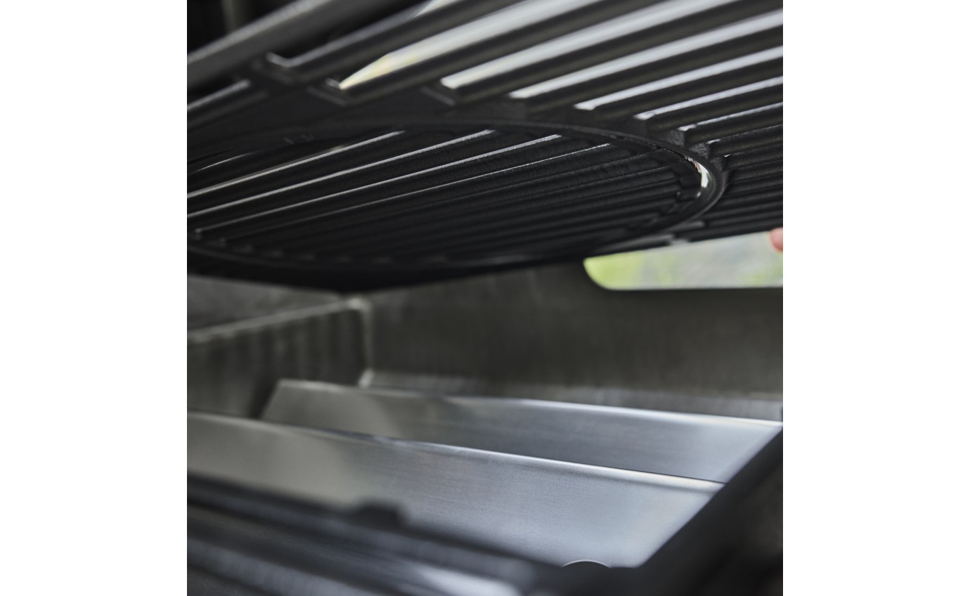 Weber Genesis&reg; E-425 4-Burner Gas Barbecue (Natural Gas) K1501767