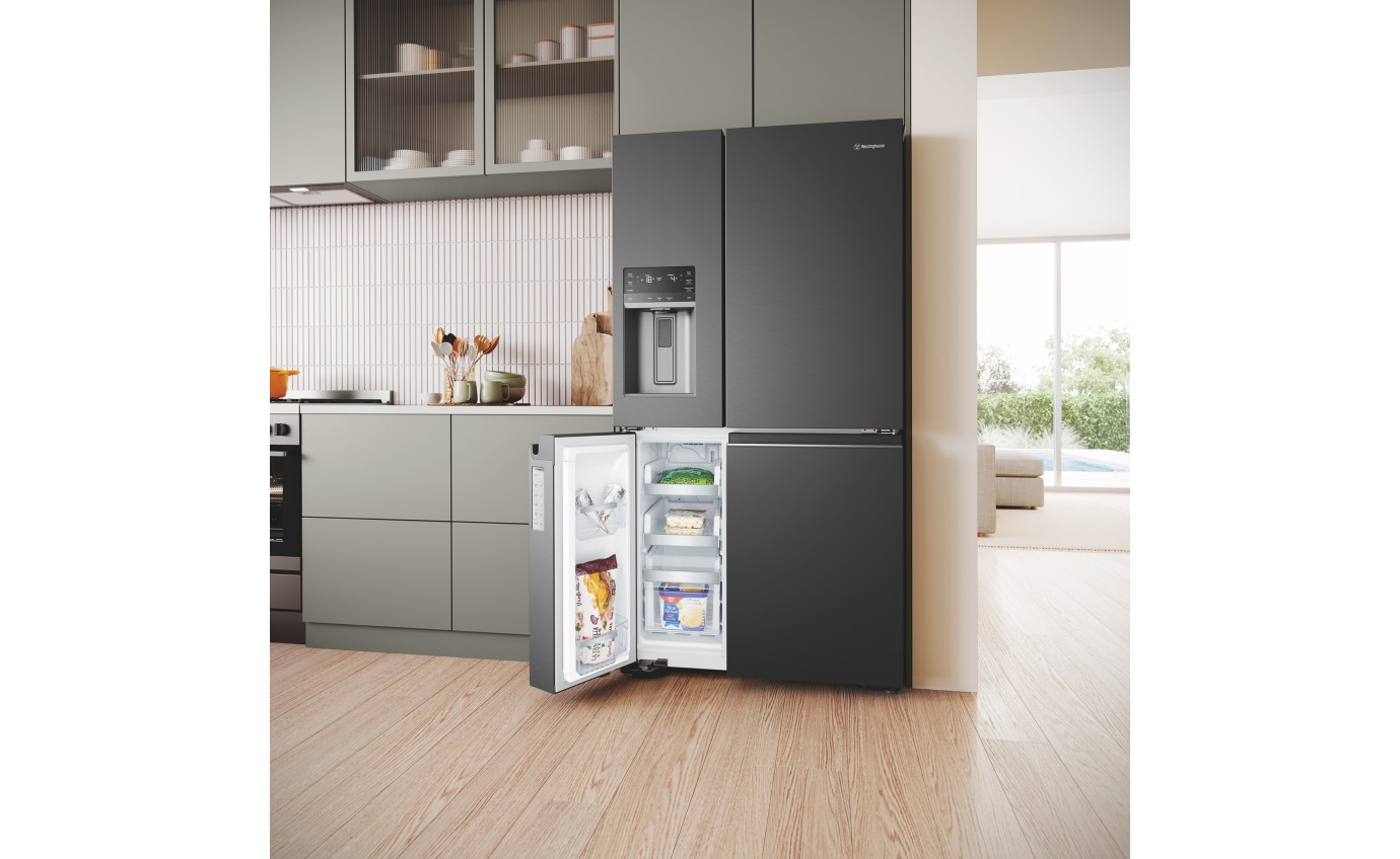 Westinghouse 609L Quad Door Fridge (Matte Black) WQE6170BB