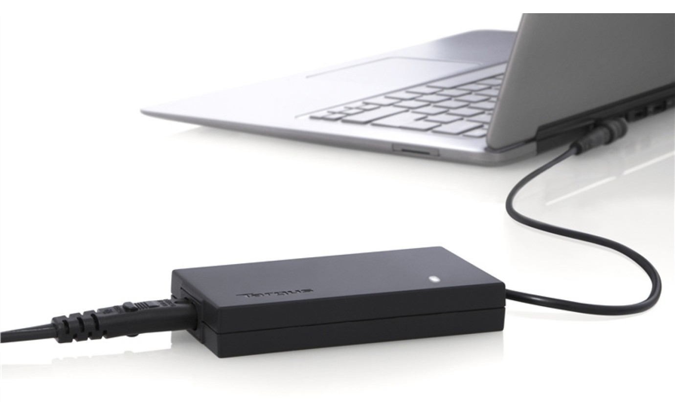 Targus 65W Slim & Light Laptop Charger 2687809