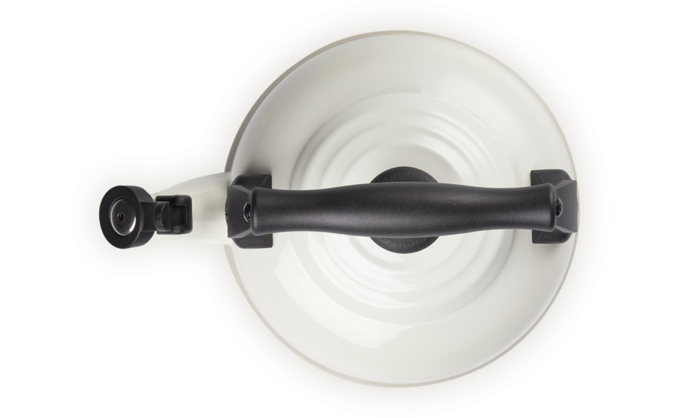 Le Creuset 2.1L Traditional Kettle (Meringue) 40102027160000