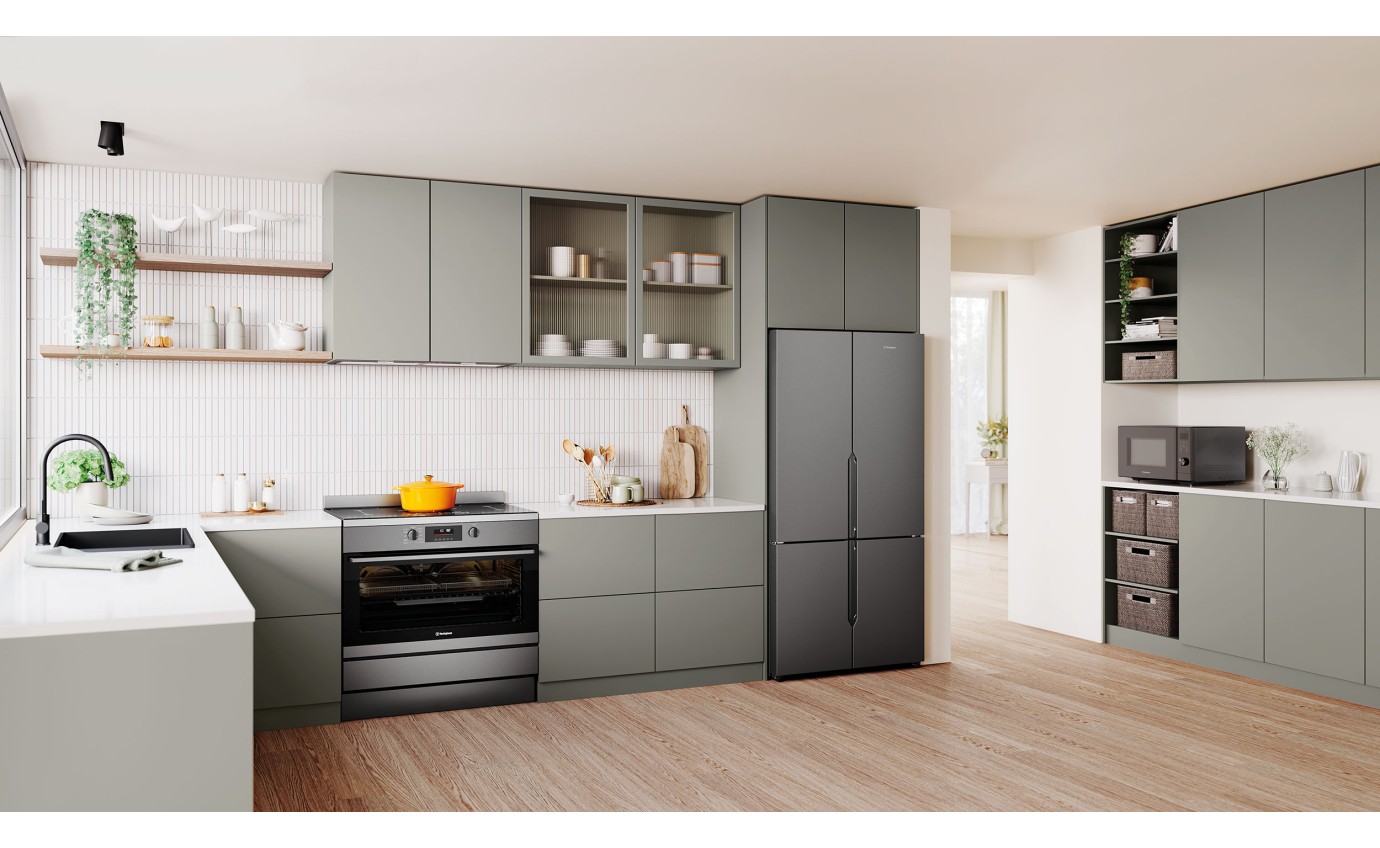 Westinghouse 90cm Electric Pyrolytic Freestanding Oven WFEP9757DD