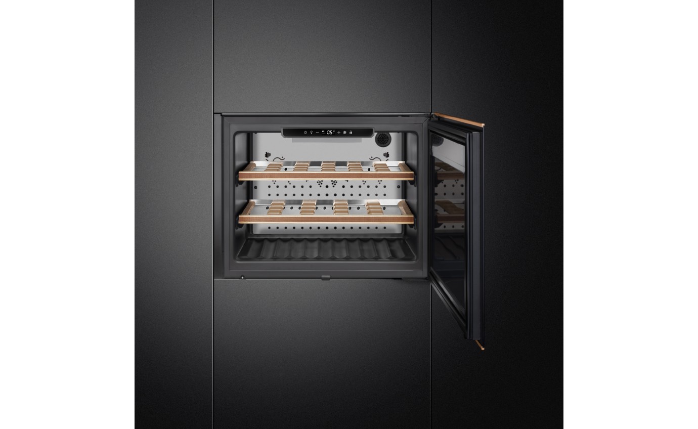 Smeg 45cm Dolce Stil Novo Built-In Wine Cooler (Black) CVI621NR3