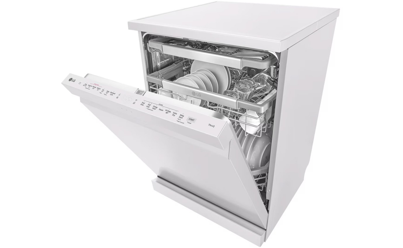 LG 60cm QuadWash&reg; Freestanding Dishwasher (Essence Matte White) XD3A25MW