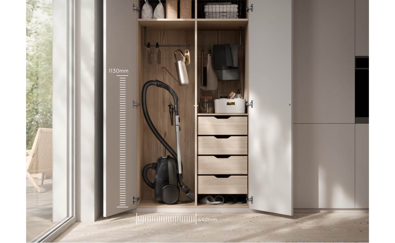 Electrolux Clean 600 Bagged Vacuum Cleaner EFB61112