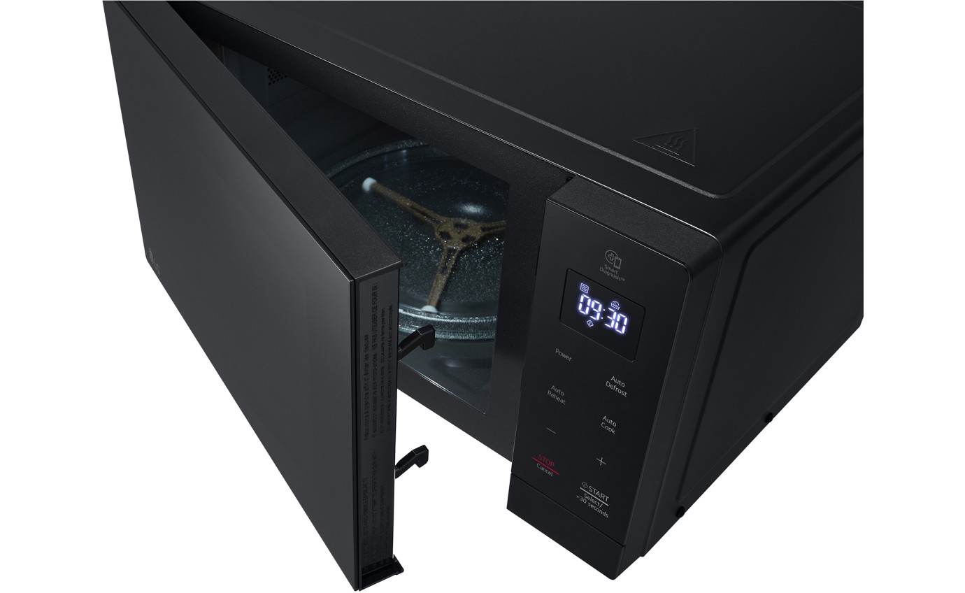 LG 30L 900W NeoChef EasyClean&trade; Microwave Oven MS3036NPB