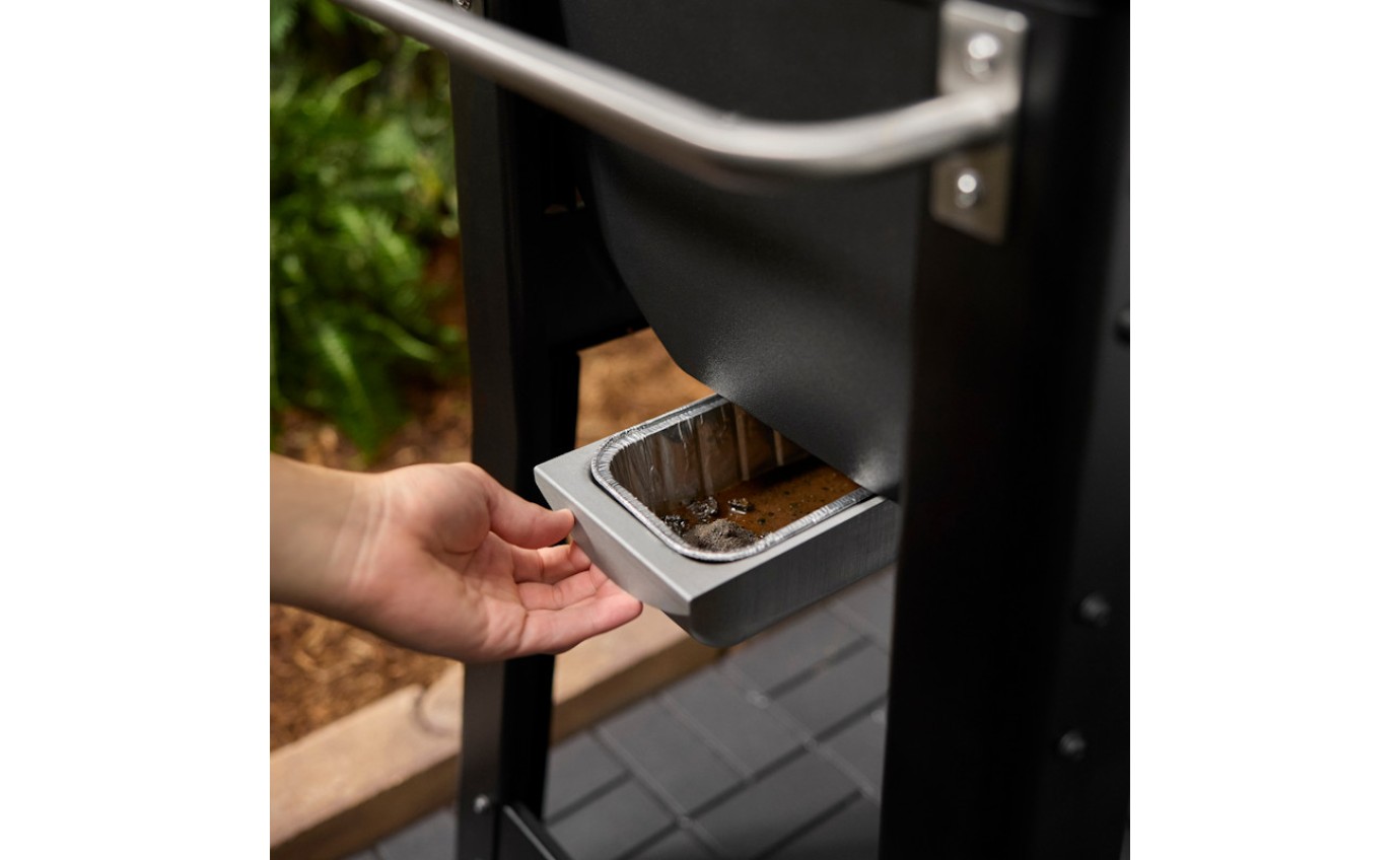 Weber Smoque&trade; Pellet Smoker BBQ 1500826