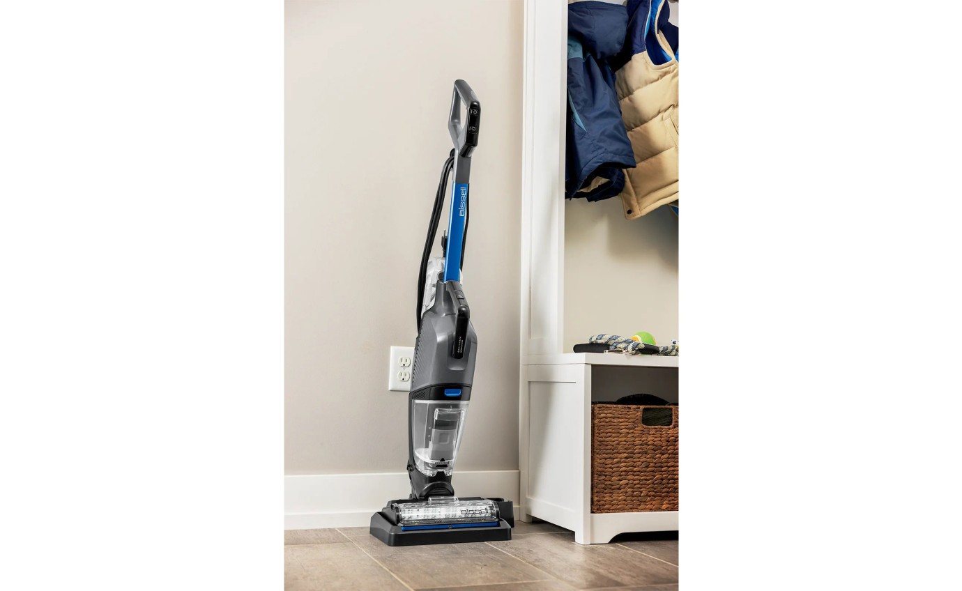 Bissell CrossWave&reg; HydroSteam&trade; Wet Dry Vacuum 3517F
