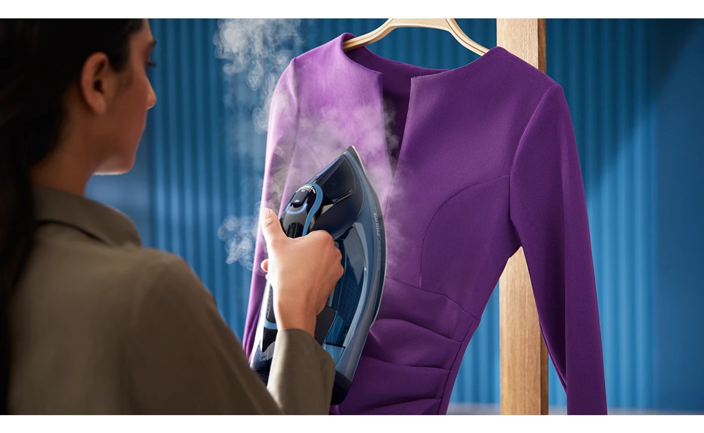 Philips Azur 8000 Series Steam Iron DST802020