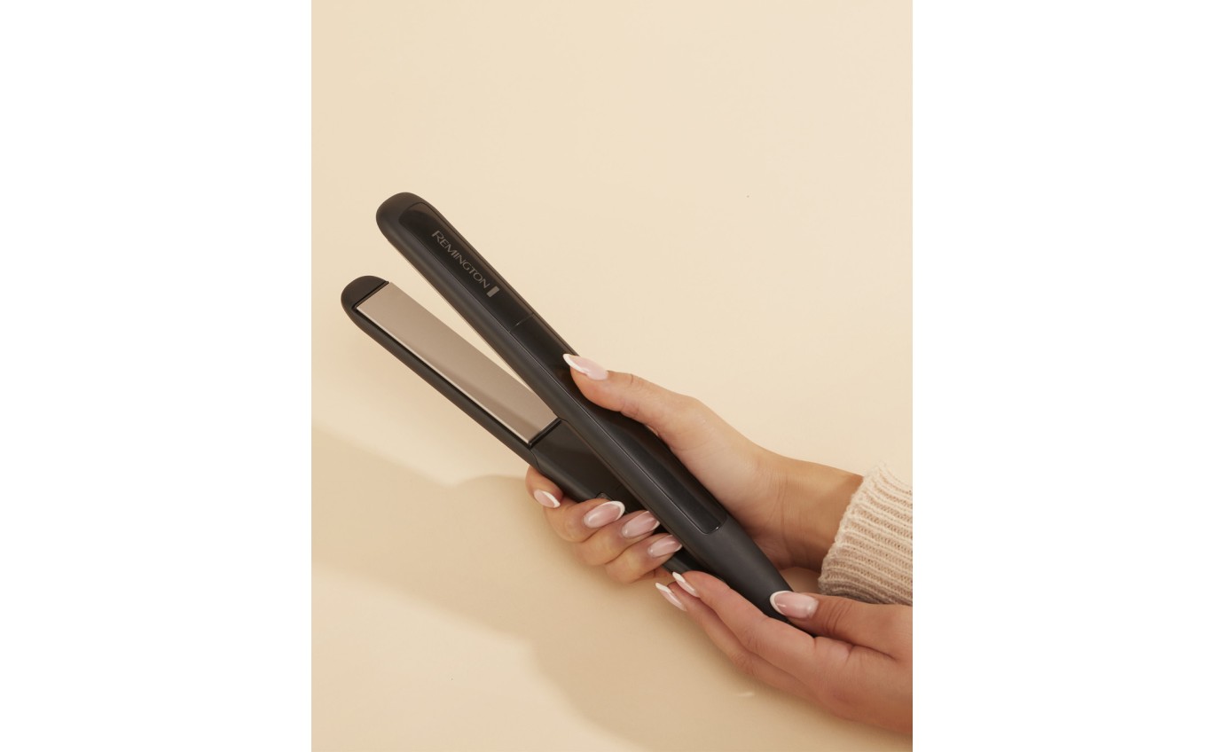 Remington Ceramic Straight 215 Hair Straightener S1370AU