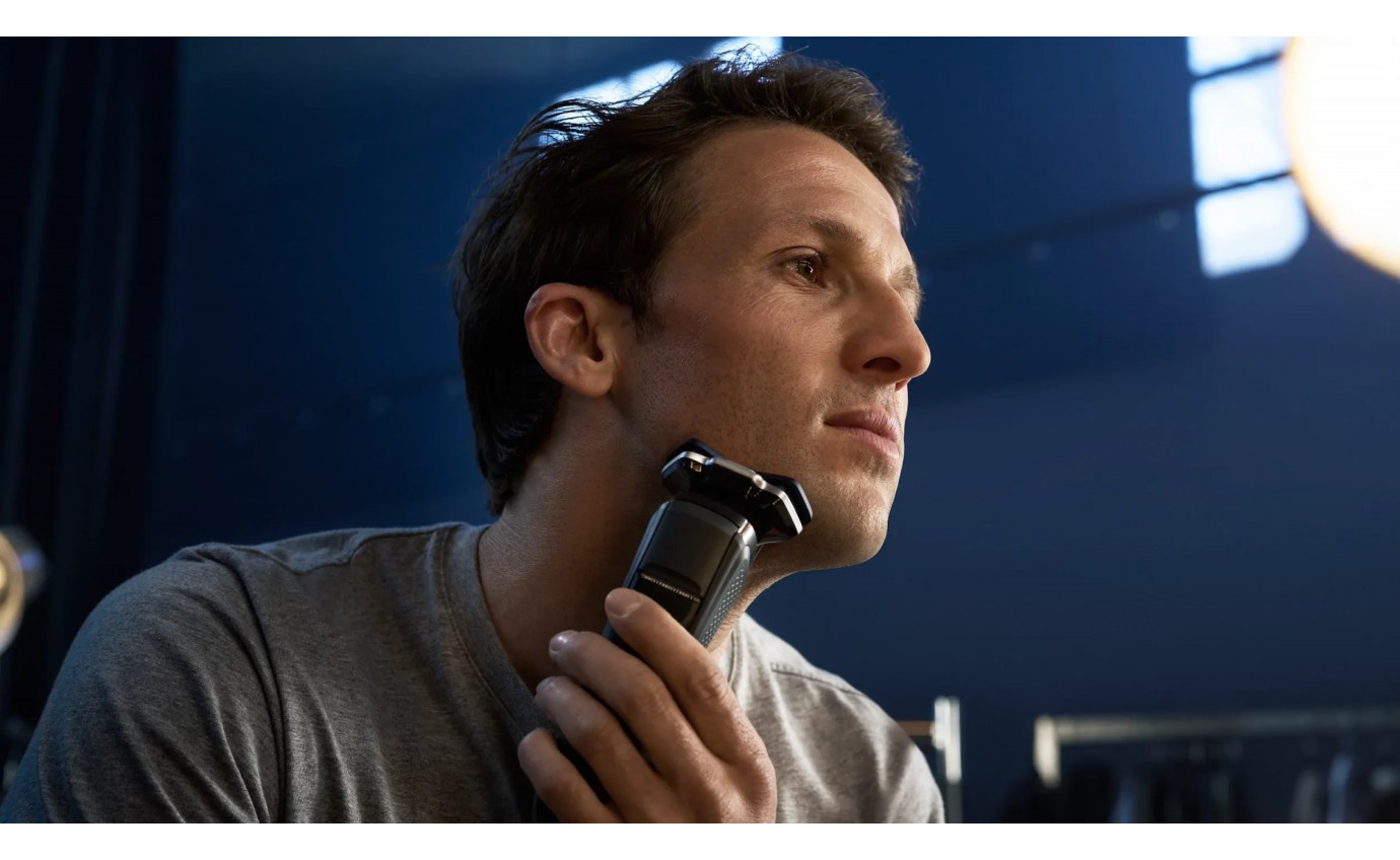 Philips Series 7000 Wet & Dry Electric Shaver S788650