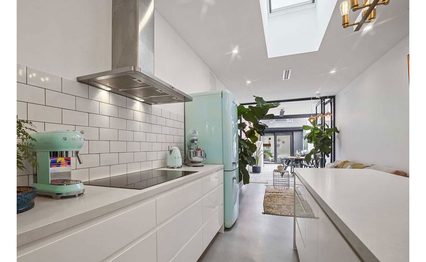 Schweigen Silent Wallmount Rangehood 900mm WM2190ST