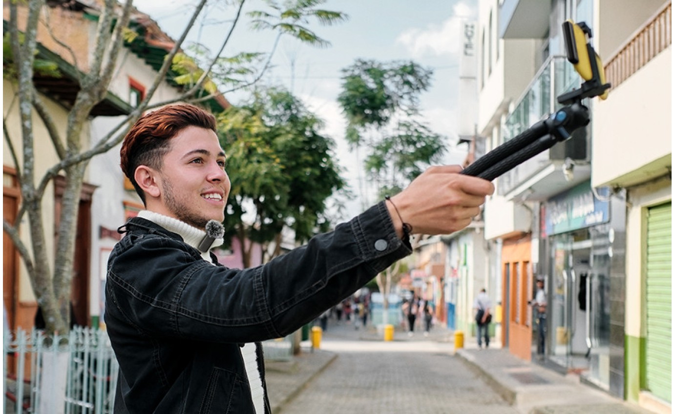 JBL Quantum Stream Wireless Microphone (Lightning) JBLSTRMWLLGHTBLK