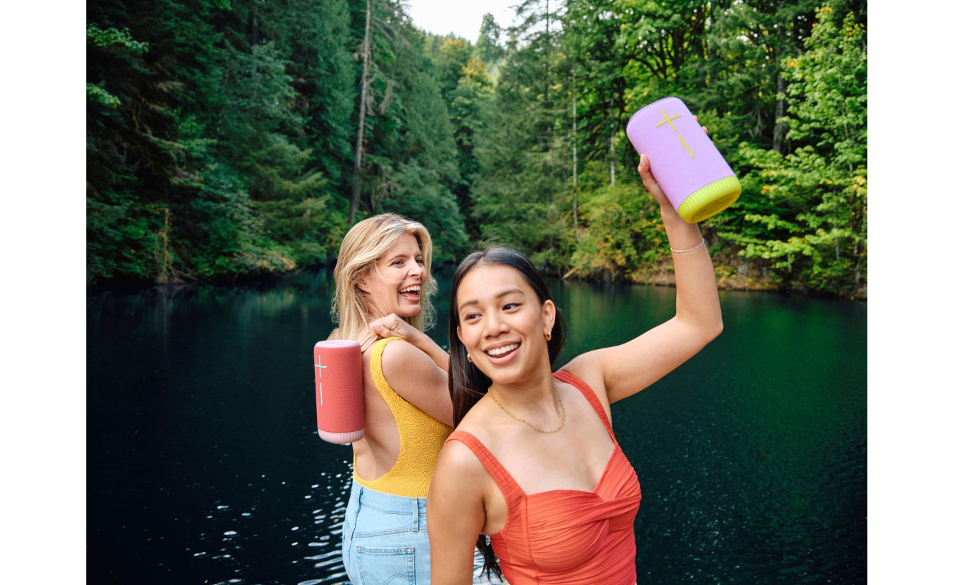 Ultimate Ears EVERBOOM Portable Bluetooth Speaker (Raspberry) 984001930