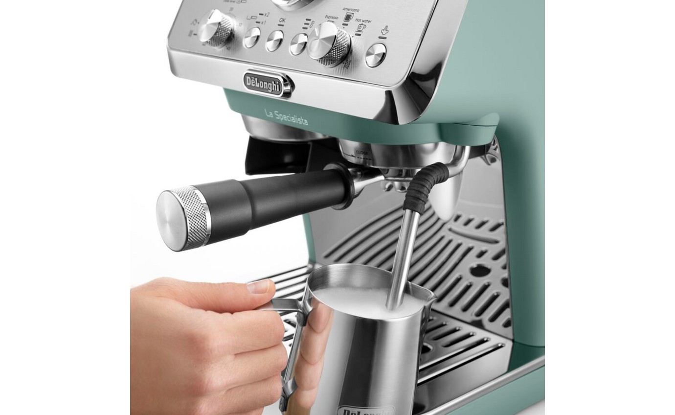 DeLonghi La Specialista Arte Manual Espresso Machine (Toronto Green) EC9155GR