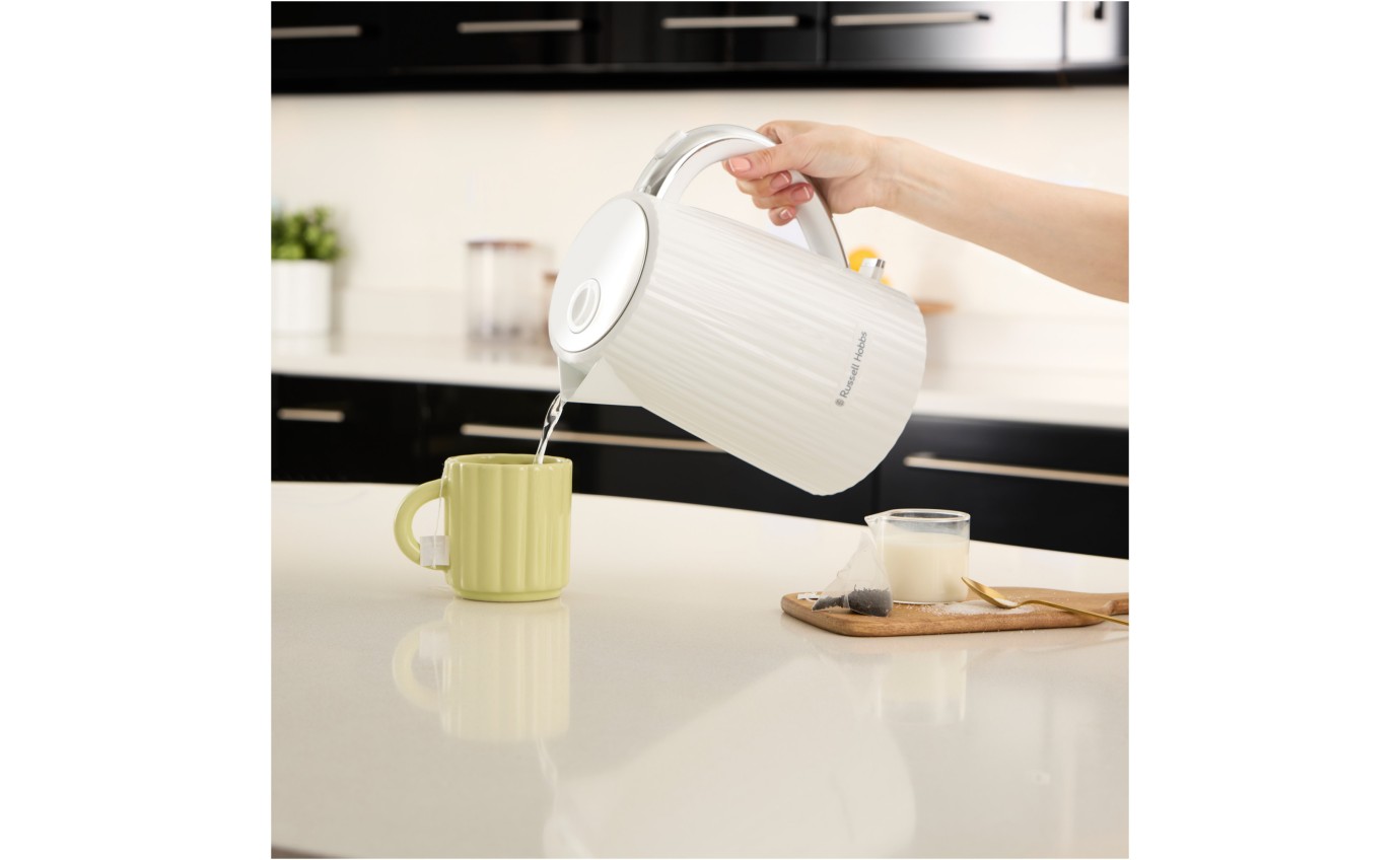 Russell Hobbs Eden Kettle (White) RHK2736WHT