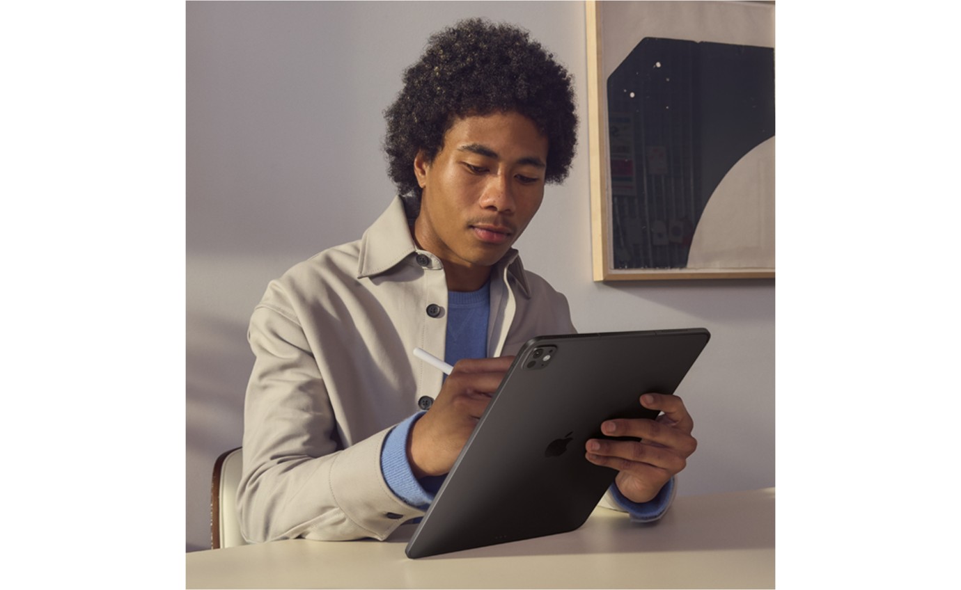 Apple iPad Pro 11-inch M5 1TB Wi-Fi + Cellular with Nano-Texture Glass (Silver) ME2X4XA