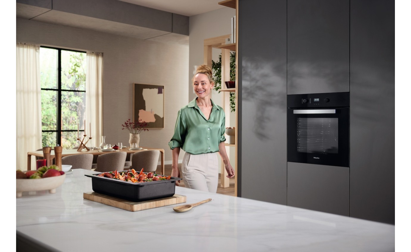 Miele 60cm Built-In Oven (Obsidian Black) H2457B