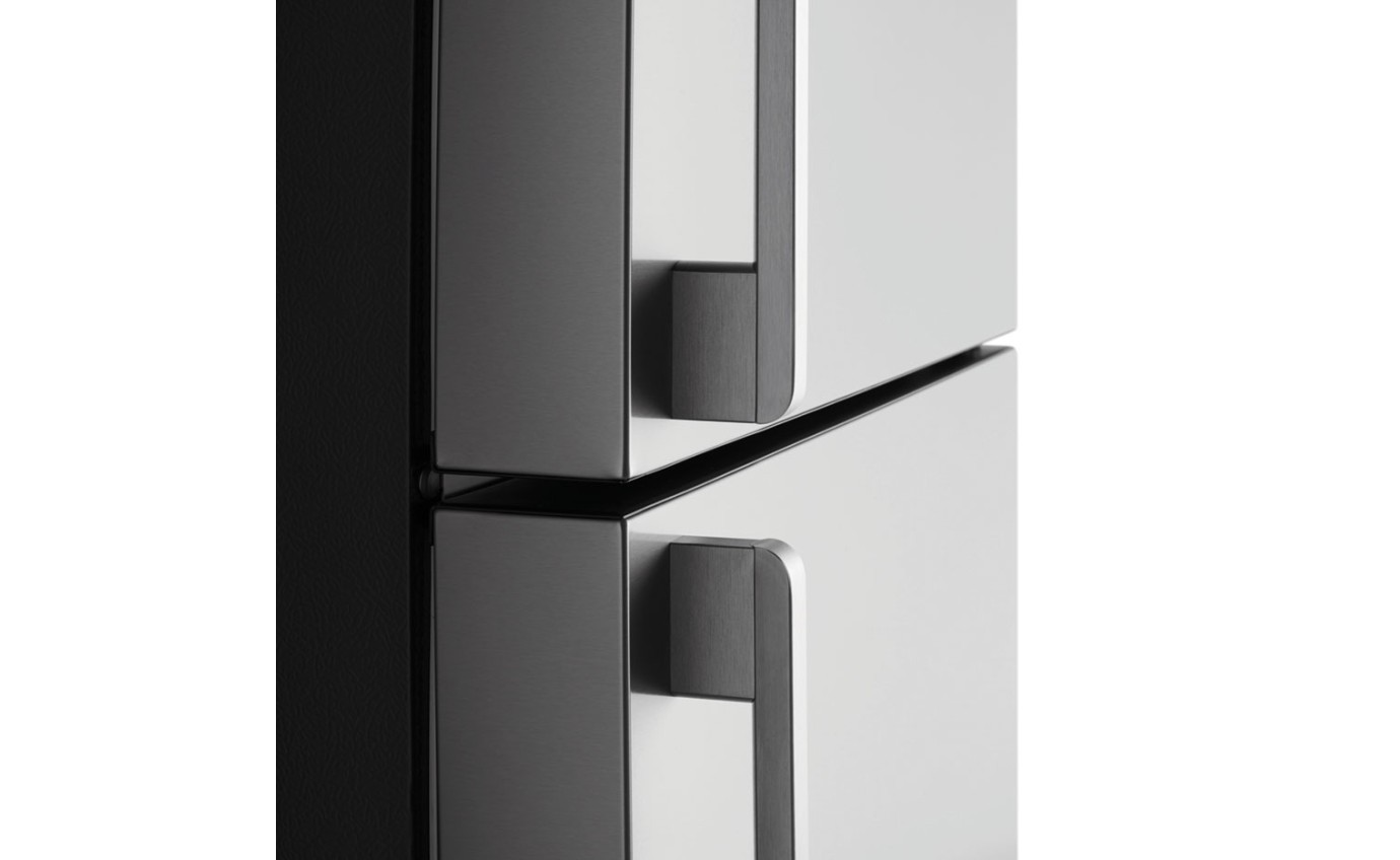 Westinghouse 496L Bottom Mount Fridge (Stainless Steel) WBE5304SCR