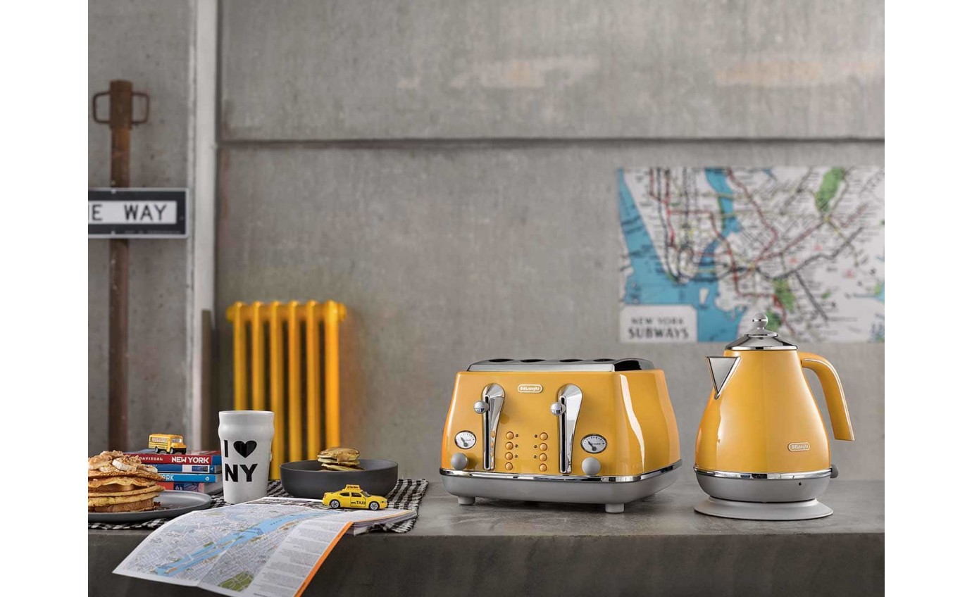 Delonghi Icona Capitals 4 Slice Toaster - New York Yellow ...